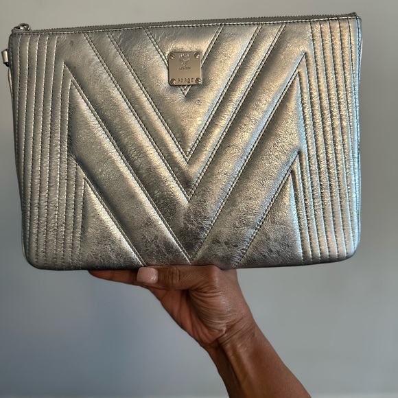 MCM Metallic Silver Quilted Pouch - Picture 1 of 6